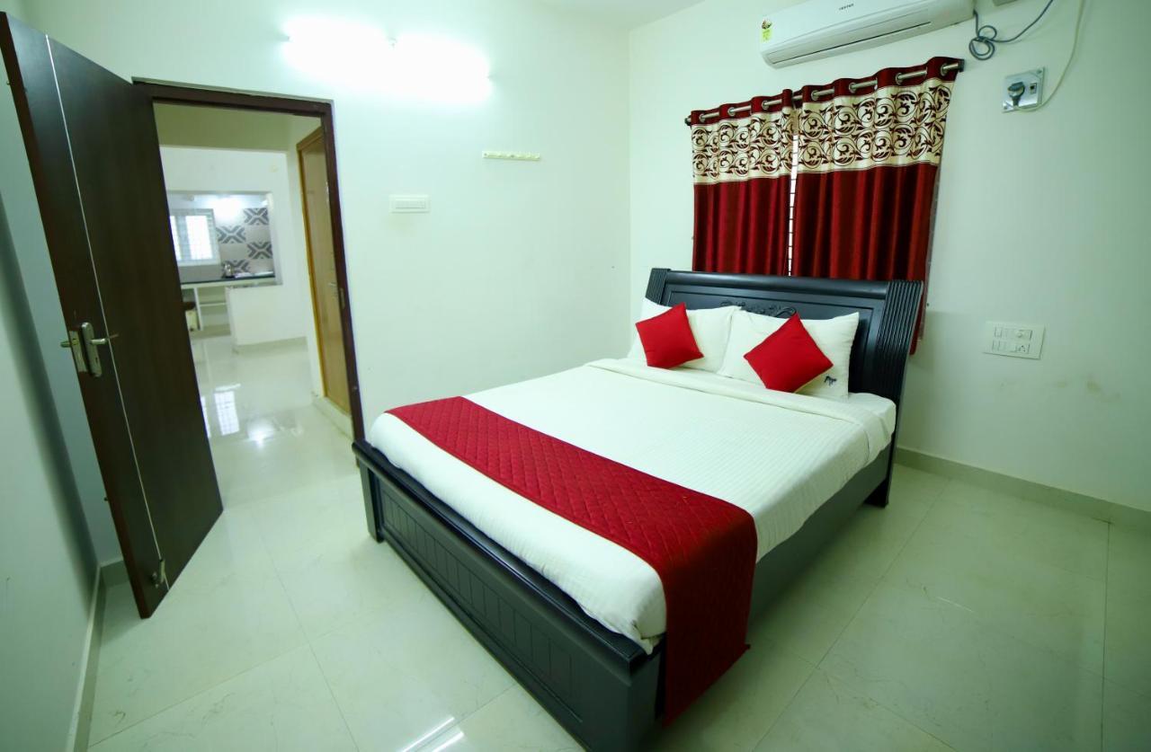 Truelife Homestays - Alamelu Avenue - Fully Furnished Ac 2Bhk Apartments In Tirupati - Walkable To Restaurants & Super Market - Fast Wifi - Kitchen - Easy Access To Airport, Railway Station, Sri Padmavathi & Tirumala Temple Bagian luar foto