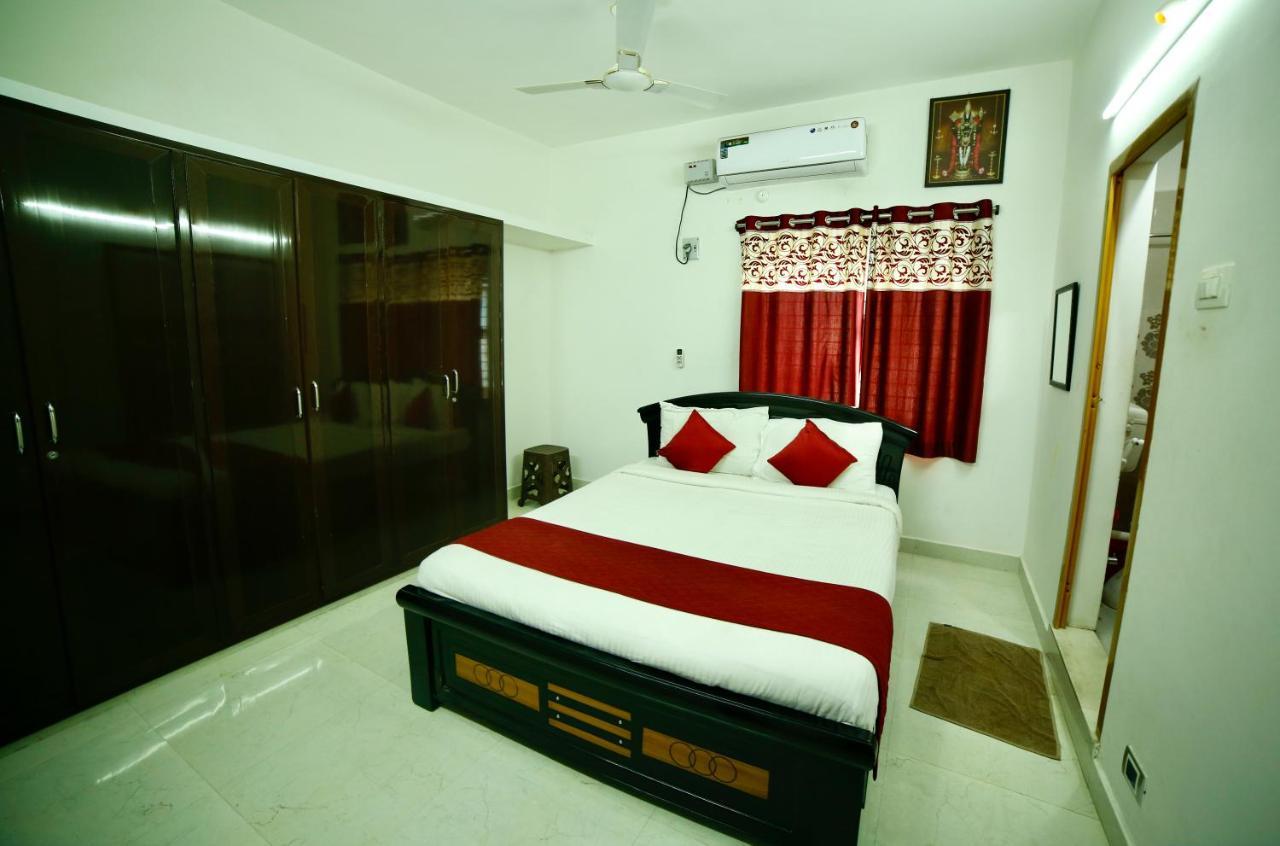 Truelife Homestays - Alamelu Avenue - Fully Furnished Ac 2Bhk Apartments In Tirupati - Walkable To Restaurants & Super Market - Fast Wifi - Kitchen - Easy Access To Airport, Railway Station, Sri Padmavathi & Tirumala Temple Bagian luar foto