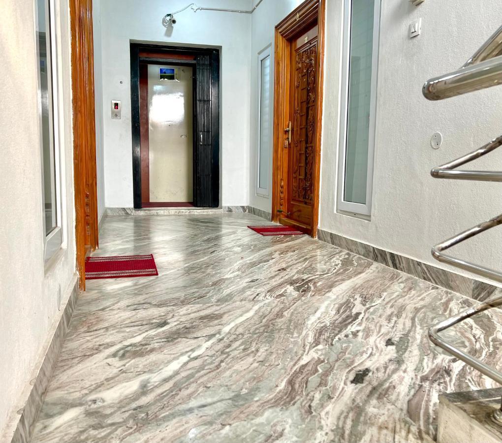 Truelife Homestays - Alamelu Avenue - Fully Furnished Ac 2Bhk Apartments In Tirupati - Walkable To Restaurants & Super Market - Fast Wifi - Kitchen - Easy Access To Airport, Railway Station, Sri Padmavathi & Tirumala Temple Bagian luar foto
